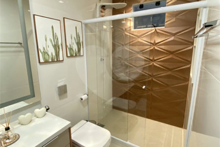 Casa à venda com 4 quartos, sendo 2 suítes, no condomínio Golden Village, Rio de Janeiro - RJ