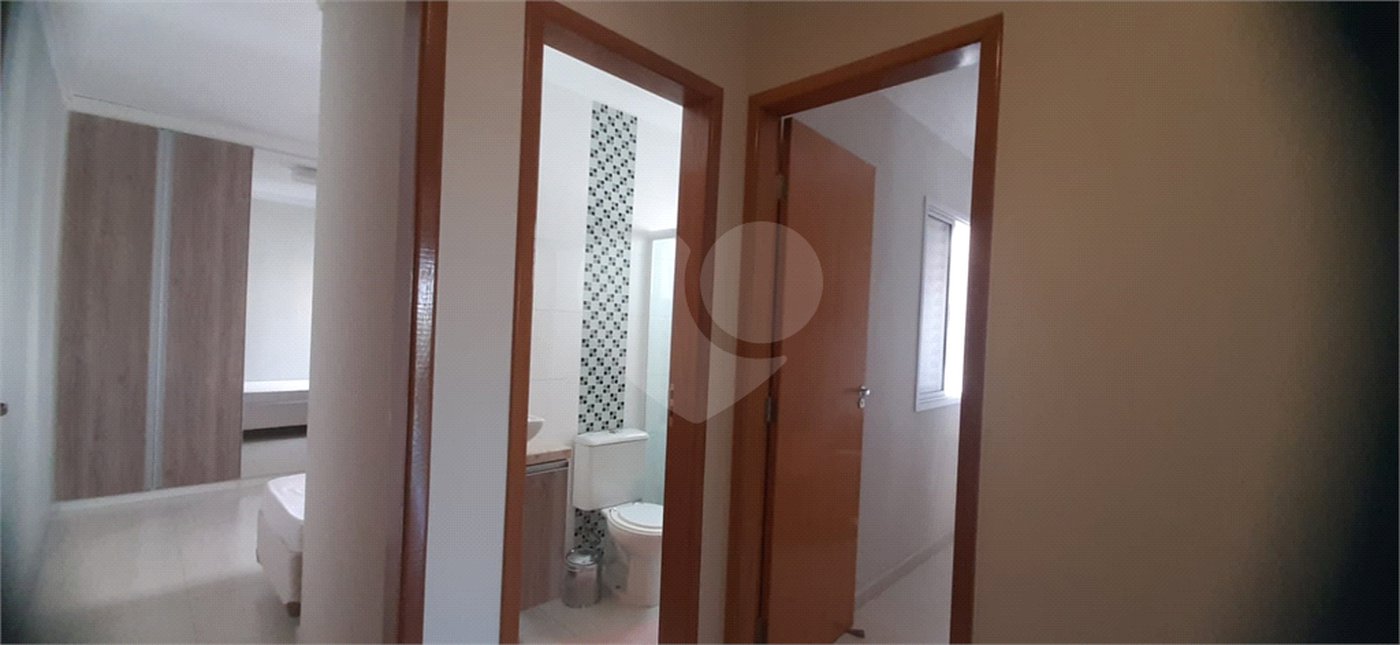 Casa à venda com 3 quartos, sendo 2 suítes, no condomínio Mário Araújo, São Paulo - SP