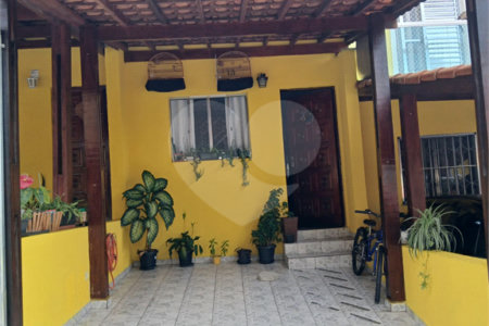 Casa à venda com 2 quartos no condomínio Residencial Armênia, Ferraz de Vasconcelos - SP