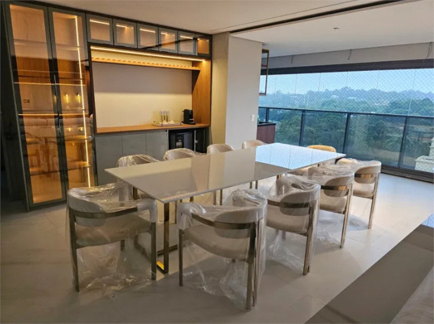 Apartamento à venda com 3 suítes em Jardim Morumbi, São Paulo, SP