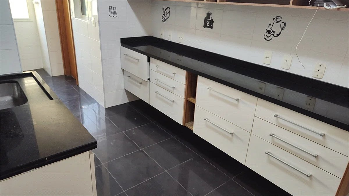 Apartamento para alugar com 3 suítes em Tamboré, Santana de Parnaíba, SP