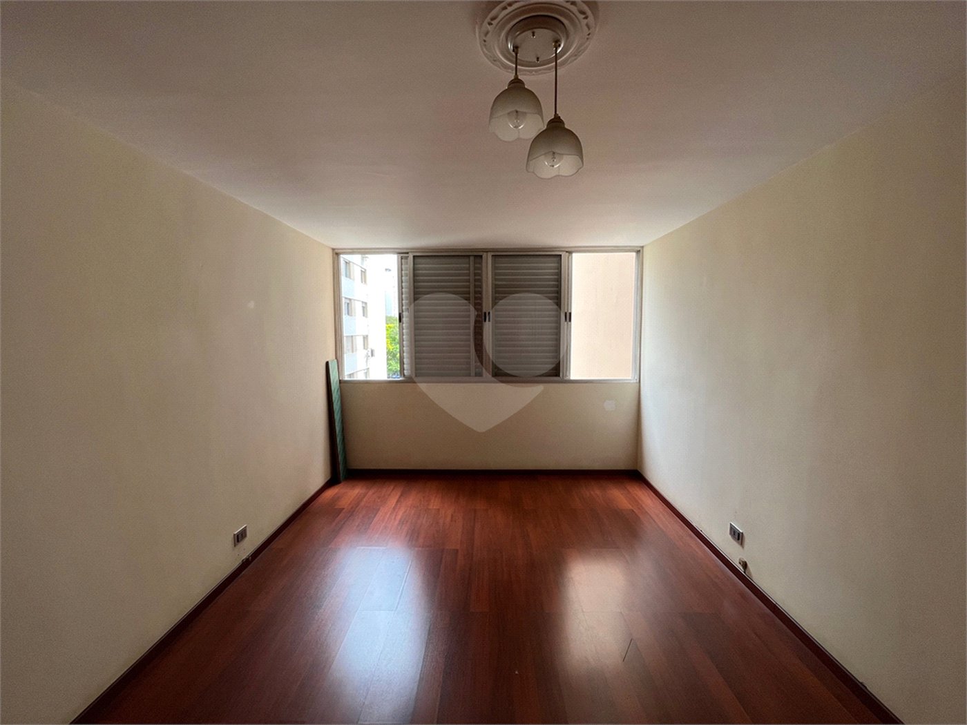 Apartamento à venda com 3 quartos, sendo 1 suíte, em Itaim Bibi, São Paulo, SP