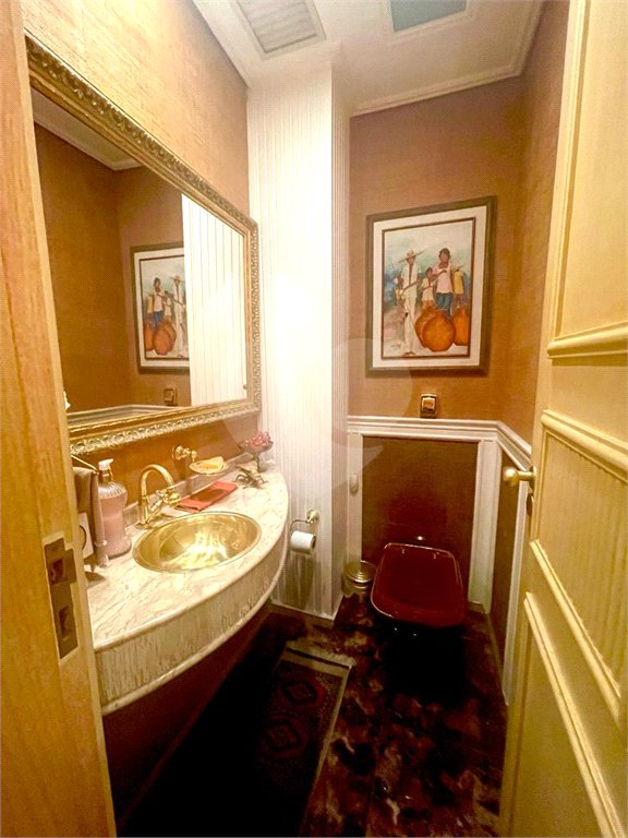 Apartamento à venda ou para alugar com 4 quartos, sendo 3 suítes, em Jardim Vitória Régia, São Paulo, SP