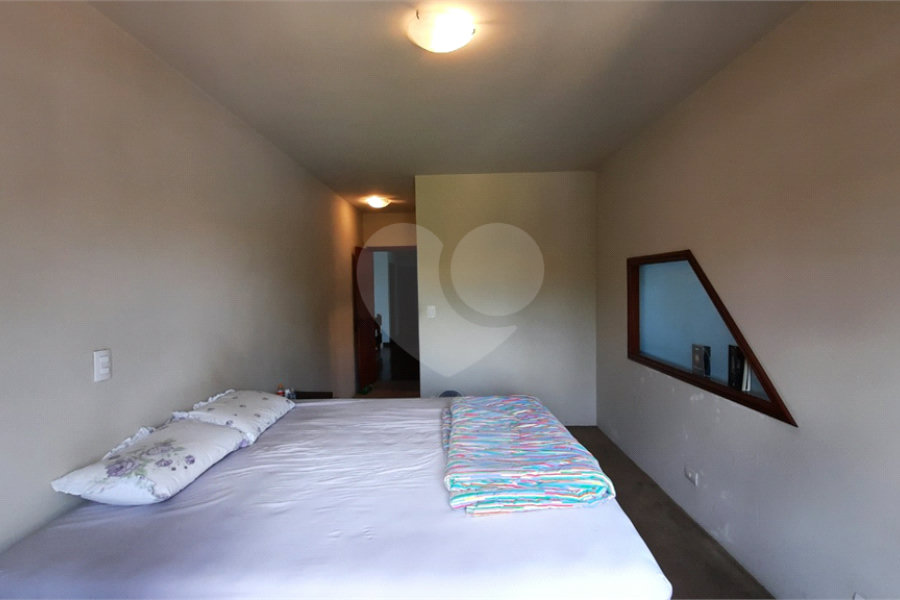 Sobrado à venda com 4 quartos, sendo 1 suíte, em Barro Branco (zona Norte), São Paulo, SP