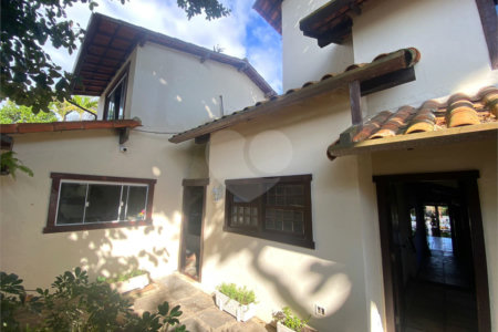 Casa à venda com 6 quartos, sendo 4 suítes, em Canto, Armação dos Búzios, RJ