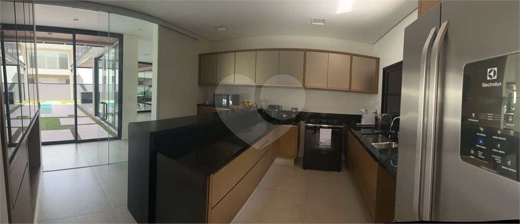 Casa à venda com 5 suítes no condomínio Porto de Atibaia, Atibaia - SP