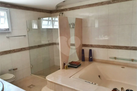 Casa à venda ou para alugar com 5 suítes no condomínio Residencial Morumbi Q.1, São Paulo - SP
