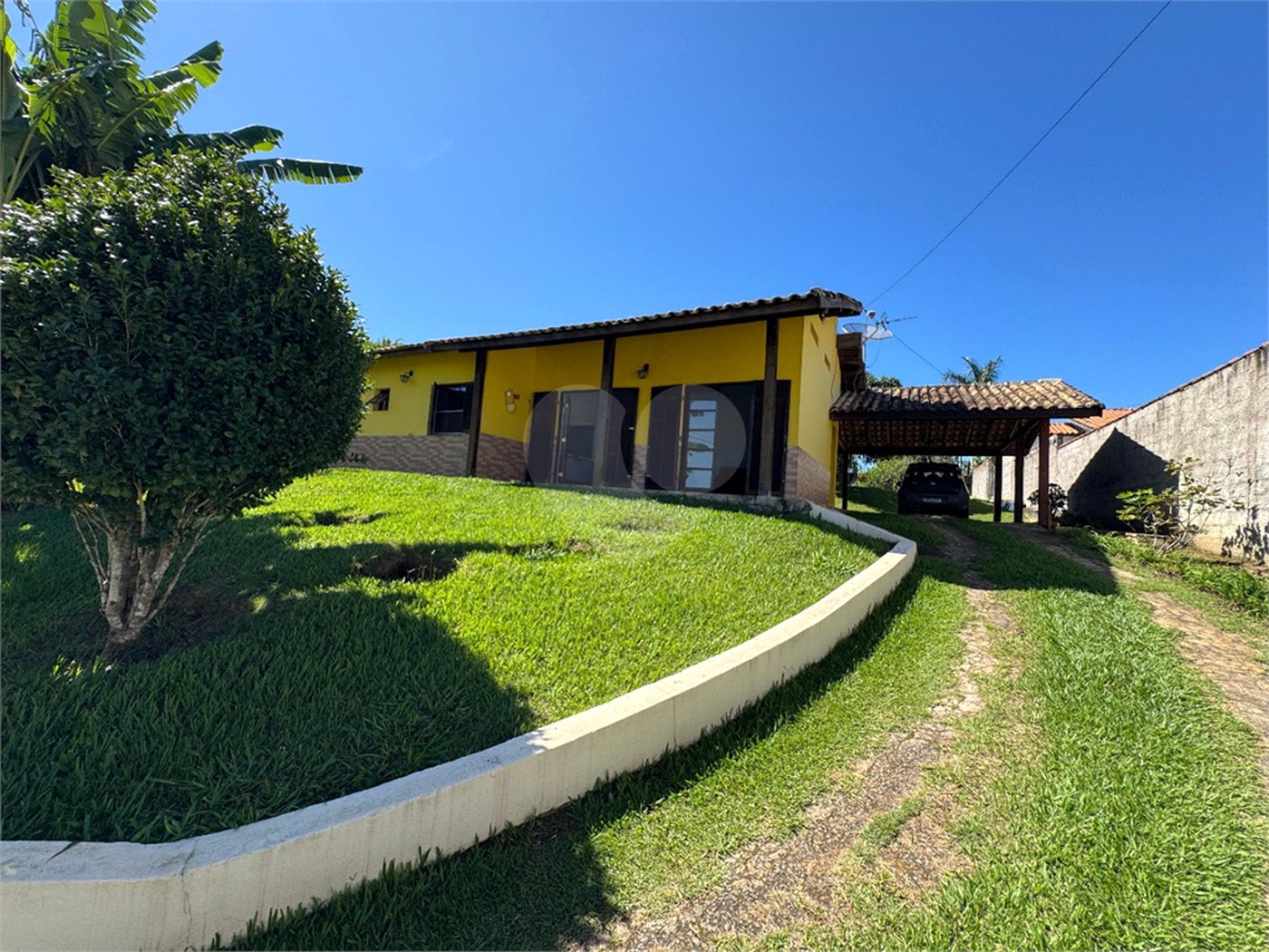 Chácara à venda com 3 quartos, sendo 1 suíte, em Pavão (canguera), São Roque, SP