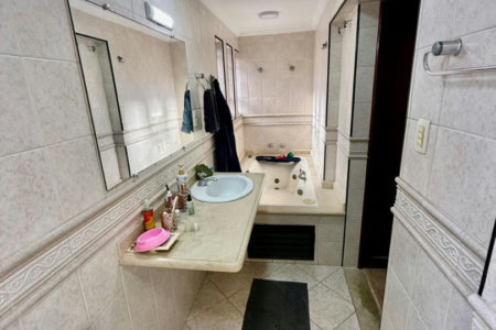 Sobrado com 3 dormitórios, 200 m² - venda por R$ 2.350.000,00 ou aluguel por R$ 12.500,00/mês - Embaré - Santos/SP