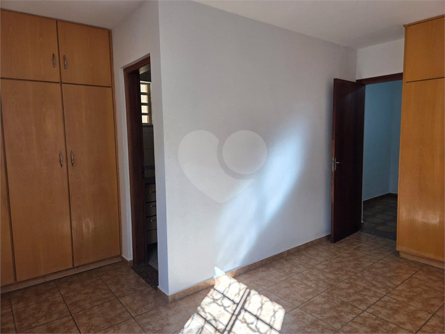 Casa à venda com 3 quartos, sendo 2 suítes, em Vila Helena, Atibaia, SP