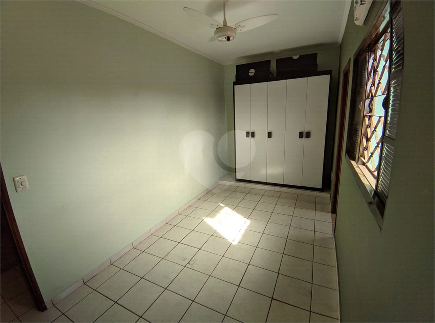 Casa à venda com 4 quartos, sendo 1 suíte, em Valentina Figueiredo, Ribeirão Preto, SP