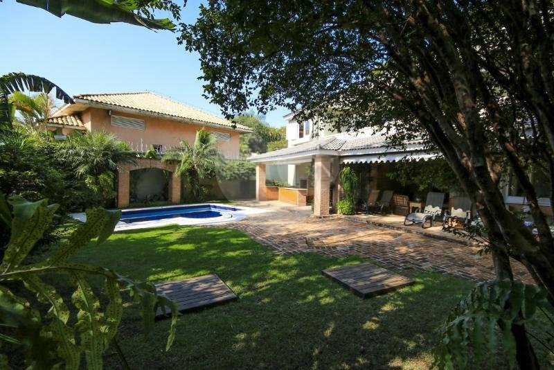 Casa à venda com 3 quartos, sendo 2 suítes,  em Vila Tramontano, São Paulo, SP