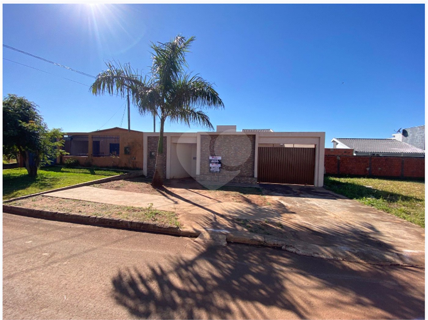Casa à venda com 3 quartos, sendo 1 suíte, em Jardim Primavera I, Ponta Porã, MS