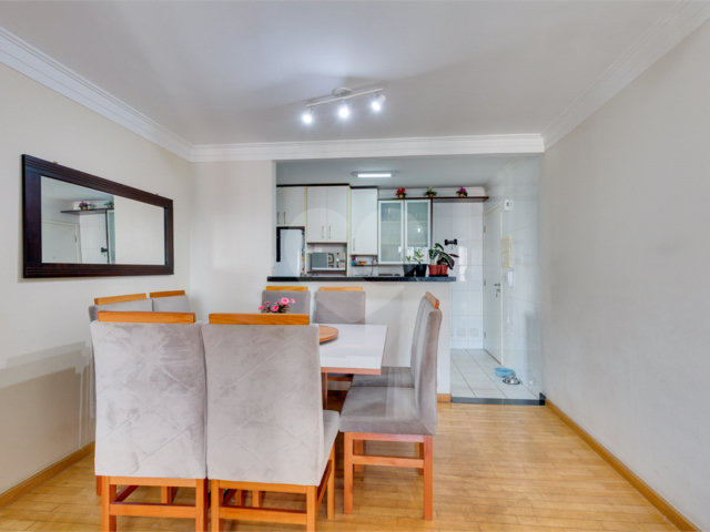 Apartamento à venda com 4 quartos, sendo 1 suíte,  em Alto da Boa Vista, São Paulo, SP