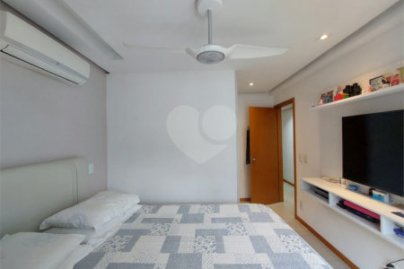 Cobertura à venda com 4 quartos, sendo 1 suíte,  em Tijuca, Rio de Janeiro, RJ