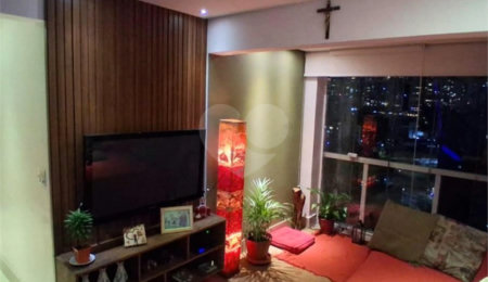 Apartamento à venda com 2 quartos, sendo 1 suíte,  em Vila Andrade, São Paulo, SP