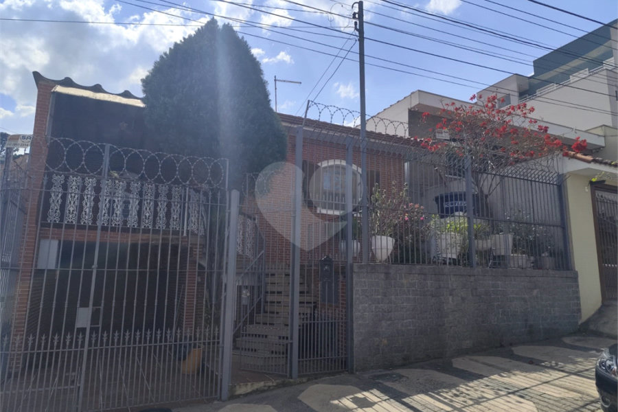 Sobrado à venda com 2 quartos em Vila Nivi, São Paulo, SP