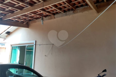 Casa à venda com 4 quartos, sendo 1 suíte, em Jardim Bela Vista, Itapetininga, SP