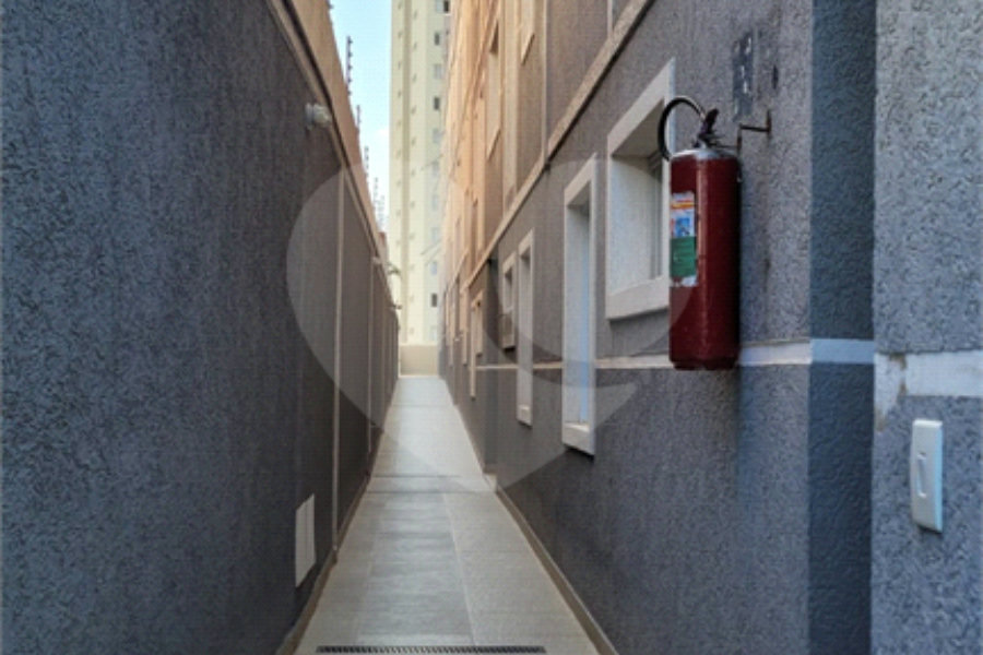 Casa à venda com 2 suítes no condomínio Residencial Sophia, São Paulo - SP