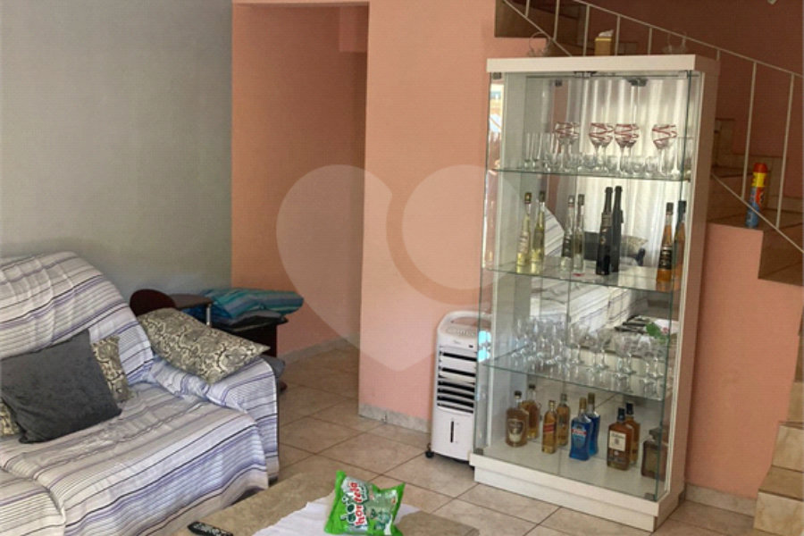 Sobrado à venda com 3 quartos em Tremembé, São Paulo, SP