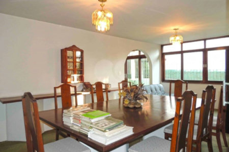 Casa de Vila à venda com 4 quartos, sendo 2 suítes, em Jardim dos Estados, São Paulo, SP