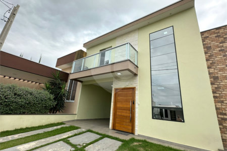Casa à venda com 3 suítes no condomínio Vila Ytu, Indaiatuba - SP