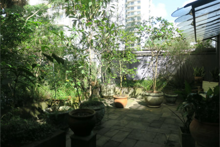 Casa Térrea à venda com 2 suítes em Real Parque, São Paulo, SP