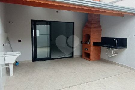 Casa com 155m² , 3 dormitórios , sendo 1 suíte , 4 vagas , à venda no Parque das Nações , em Santo André.