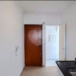 Apartamento à Venda na Aclimação 80m² 2 Dormitórios 1 vaga Sacada Andar Alto Estuda permuta.