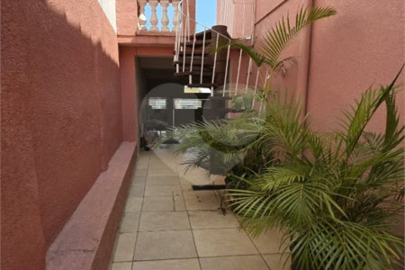 Casa com 185m² , 3 dormitórios , 2 vagas , à venda no Jd. Alzira Franco , em Santo André.
