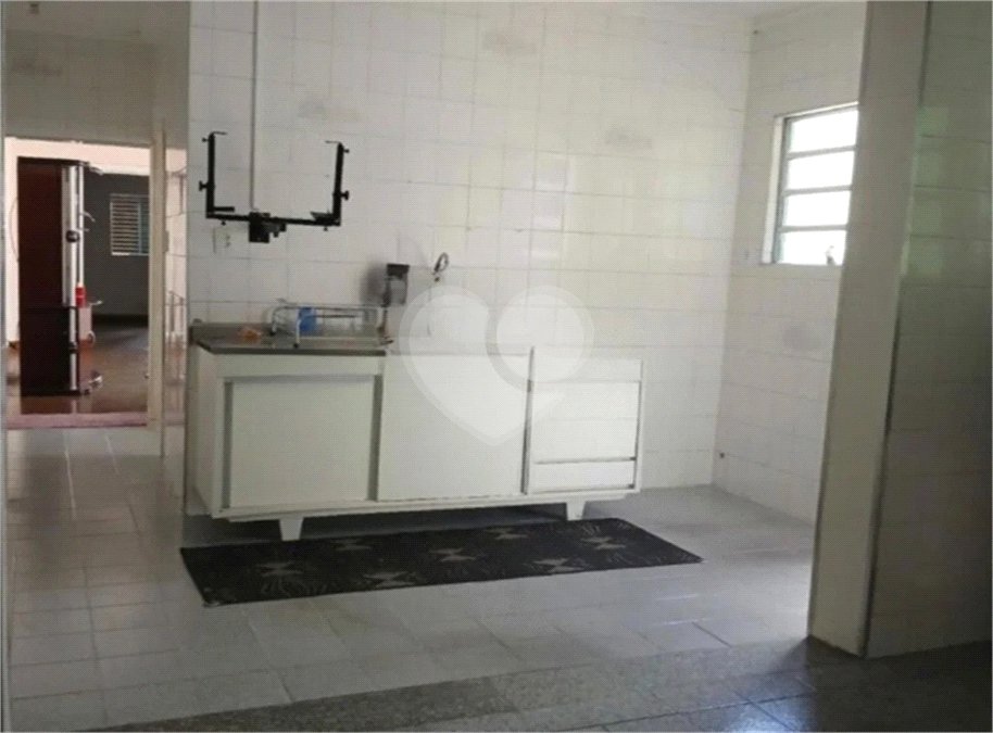 Casa à venda com 3 quartos, sendo 1 suíte, em Vila Mariana, São Paulo, SP