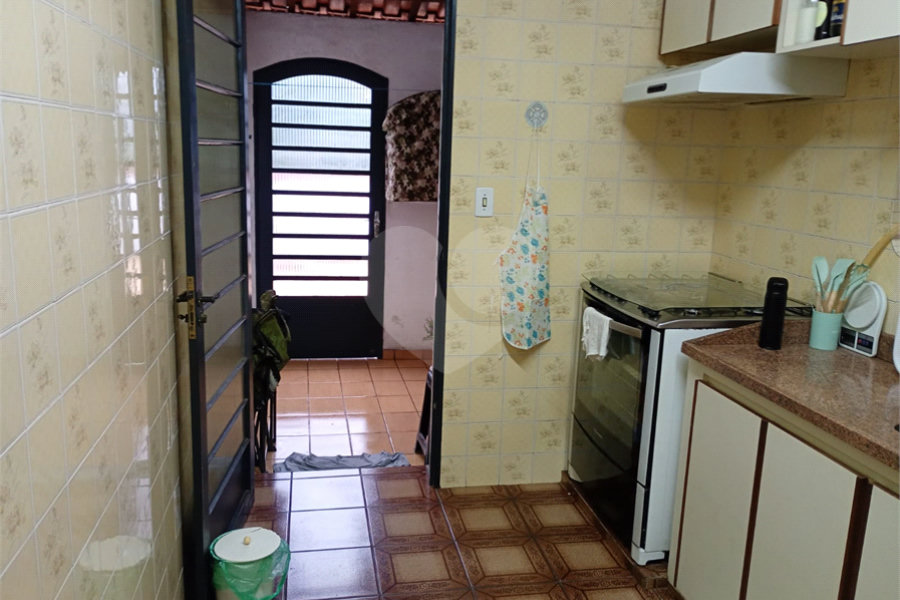 Sobrado à venda ou para alugar com 3 quartos, sendo 1 suíte, em Horto, São Paulo, SP