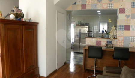Casa à venda com 3 quartos, sendo 1 suíte,  no condomínio Villas de São Francisco, São Paulo - SP