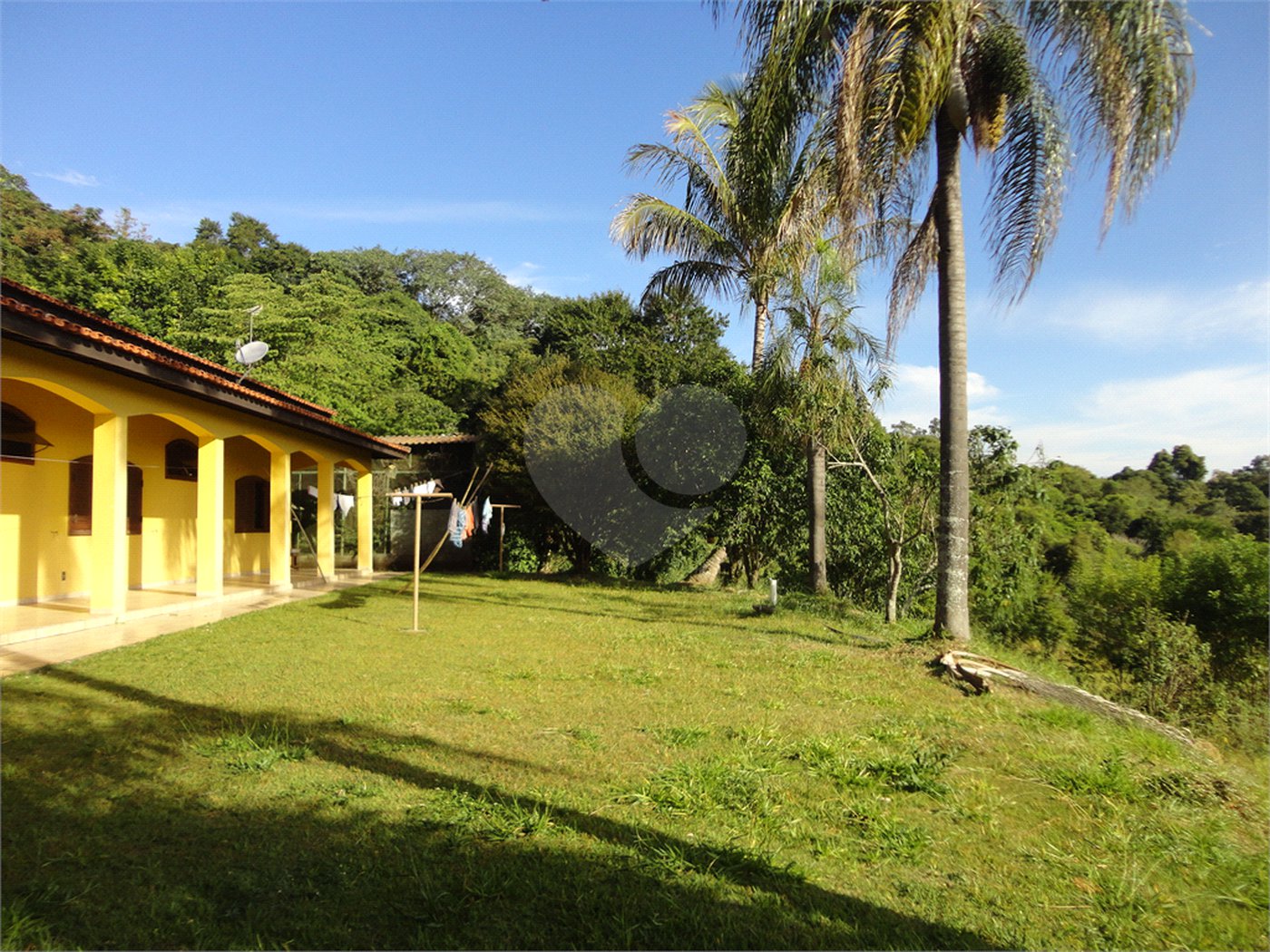 Chácara à venda com 4 suítes em Monte Alegre, Vinhedo, SP