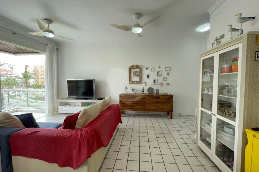 Apartamento à venda com 3 quartos, sendo 1 suíte,  em Riviera de São Lourenço, Bertioga, SP