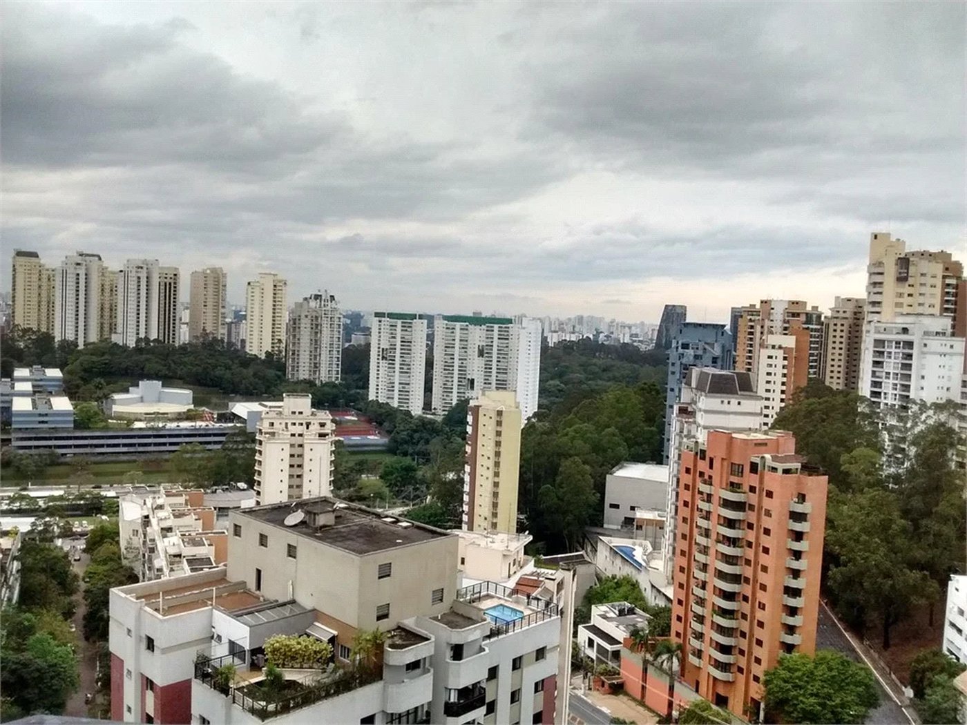 Apartamento à venda com 3 suítes em Vila Andrade, São Paulo, SP