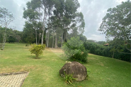 Casa à venda com 4 suítes no condomínio Vale da Santa Fé, Vinhedo - SP