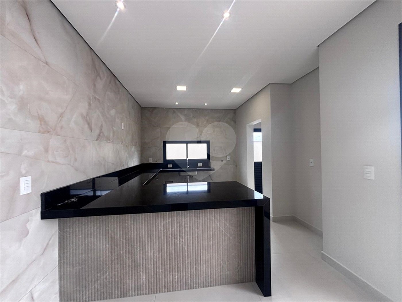 Casa à venda com 3 suítes no condomínio Campos do Conde I e II, Sorocaba - SP
