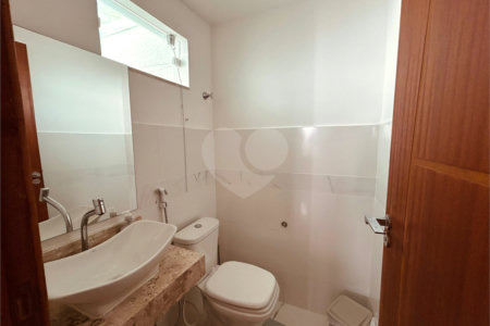 Apartamento à venda com 2 suítes, em Taperapuan, Porto Seguro, BA