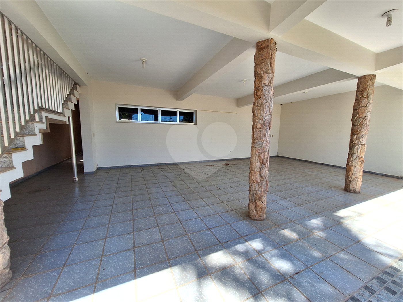 Casa à venda ou para alugar com 4 quartos, sendo 2 suítes,  em Santa Rosa, Vinhedo, SP