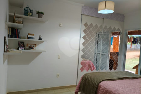 Casa à venda com 2 quartos em Chácaras Santa Martha, Várzea Paulista, SP