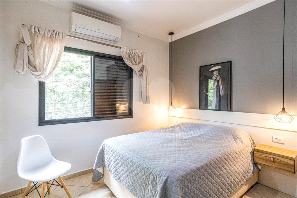 Sobrado à venda com 3 quartos, sendo 1 suíte,  em Vila Mariana, São Paulo, SP