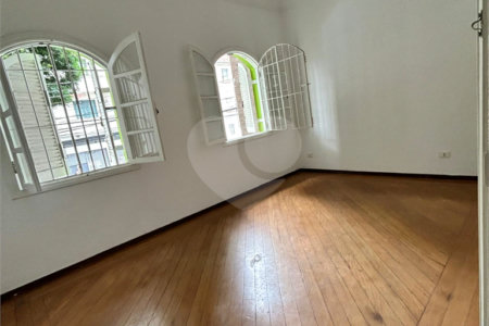 Sobrado à venda com 2 quartos em Barra Funda, São Paulo, SP