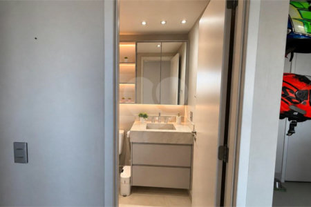 Apartamento à venda com 2 quartos, sendo 1 suíte,  em Vila Dom Pedro I, São Paulo, SP