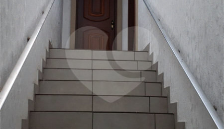 Casa à venda com 3 quartos, sendo 1 suíte,  em Jardim Ester, São Paulo, SP