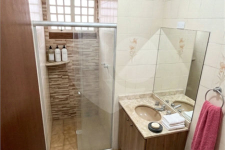 Casa à venda com 3 quartos, sendo 1 suíte, em Jardim Refúgio, Sorocaba, SP
