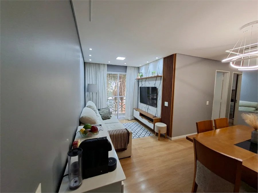 Apartamento à venda com 3 quartos, sendo 1 suíte, em Jardim das Vertentes, São Paulo - SP