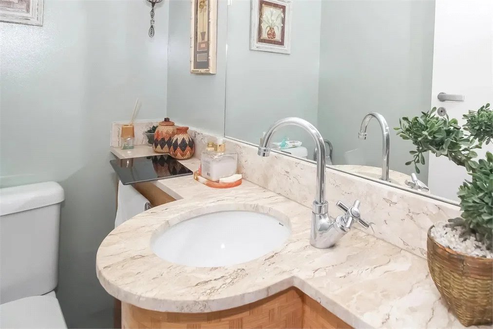 Apartamento à venda com 4 quartos, sendo 3 suítes, em Vila Romana, São Paulo, SP