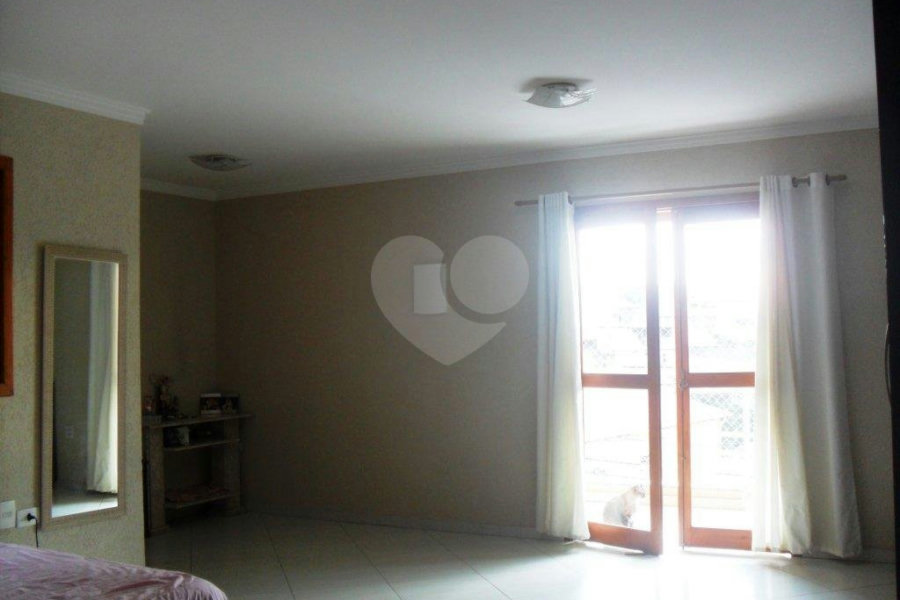Sobrado à venda com 3 quartos, sendo 1 suíte, em Vila Mazzei, São Paulo, SP