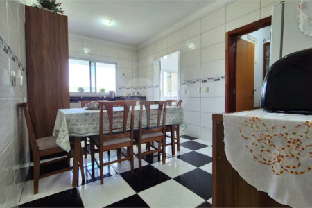 Casa à venda com 5 quartos, sendo 4 suítes, no condomínio Terras de Lucas, Sorocaba - SP